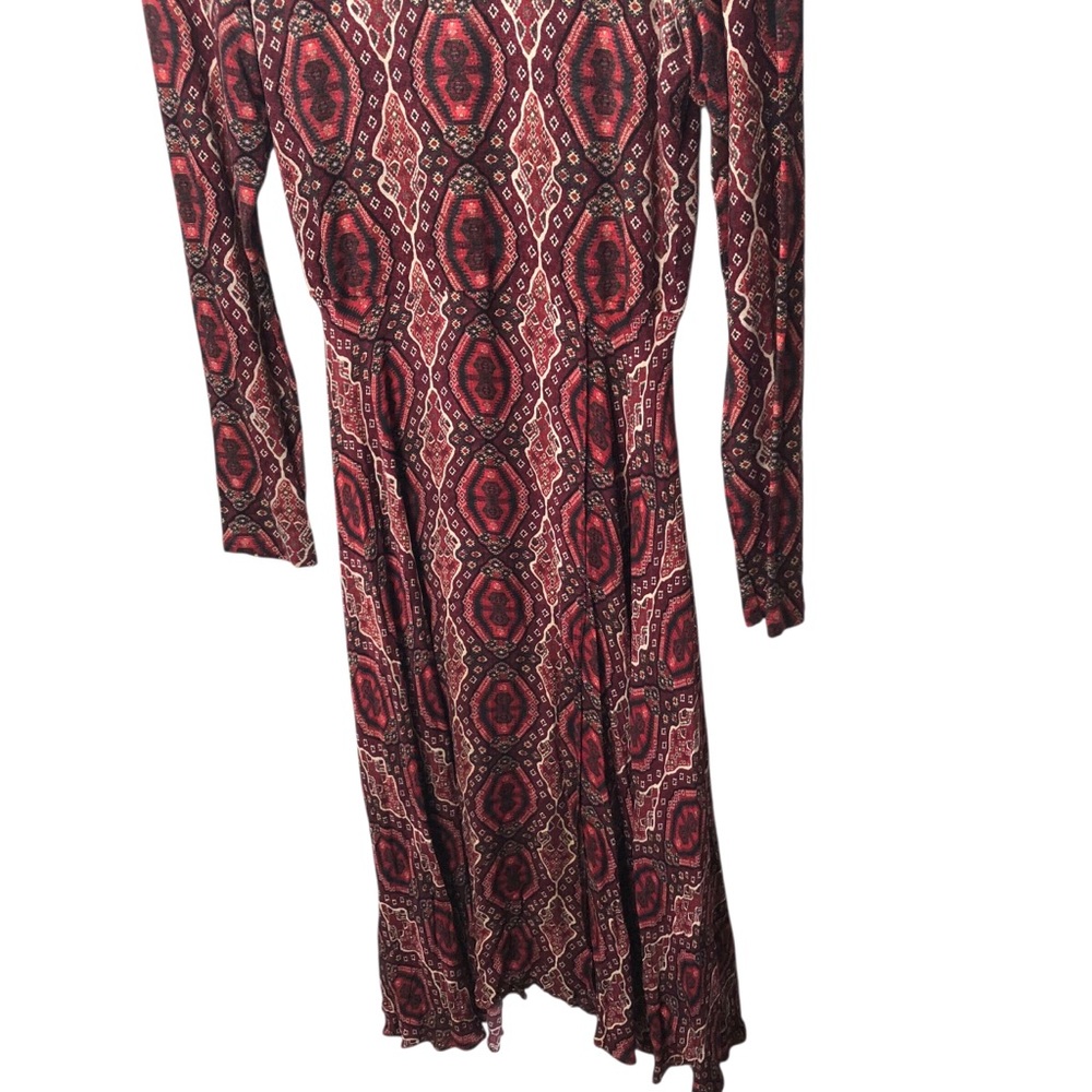 Alice + Olivia Clare Dress Long-Sleeve Turtleneck Sz 8 Midi Burgundy Geometric - Picture 9 of 13